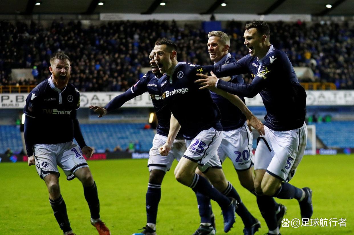 包含利兹联全胜取得纪录，晋级英锦赛第五轮，振奋人心的词条