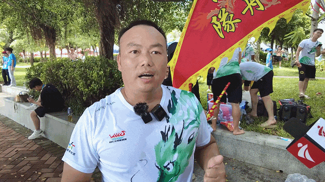 龙舟体育场上演绝杀,球迷呐喊尽显热情,士气大振 龙舟体育场上演绝杀,球迷呐喊尽显热情,士气大振