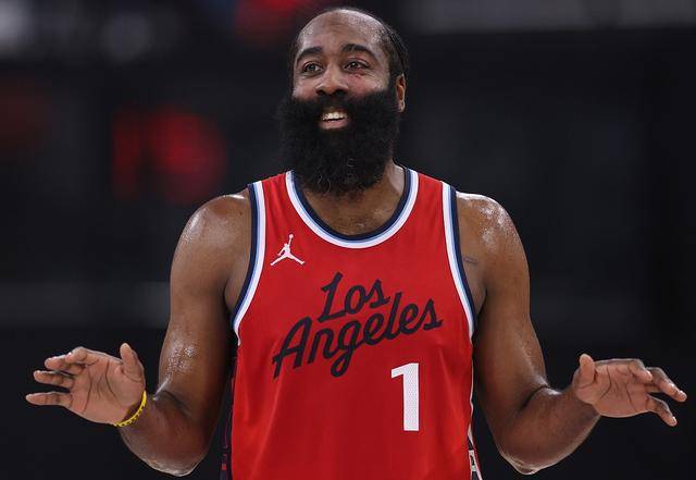 北美联赛精彩纷呈,球迷狂热支持,表现亮眼 北美联赛精彩纷呈,球迷狂热支持,表现亮眼