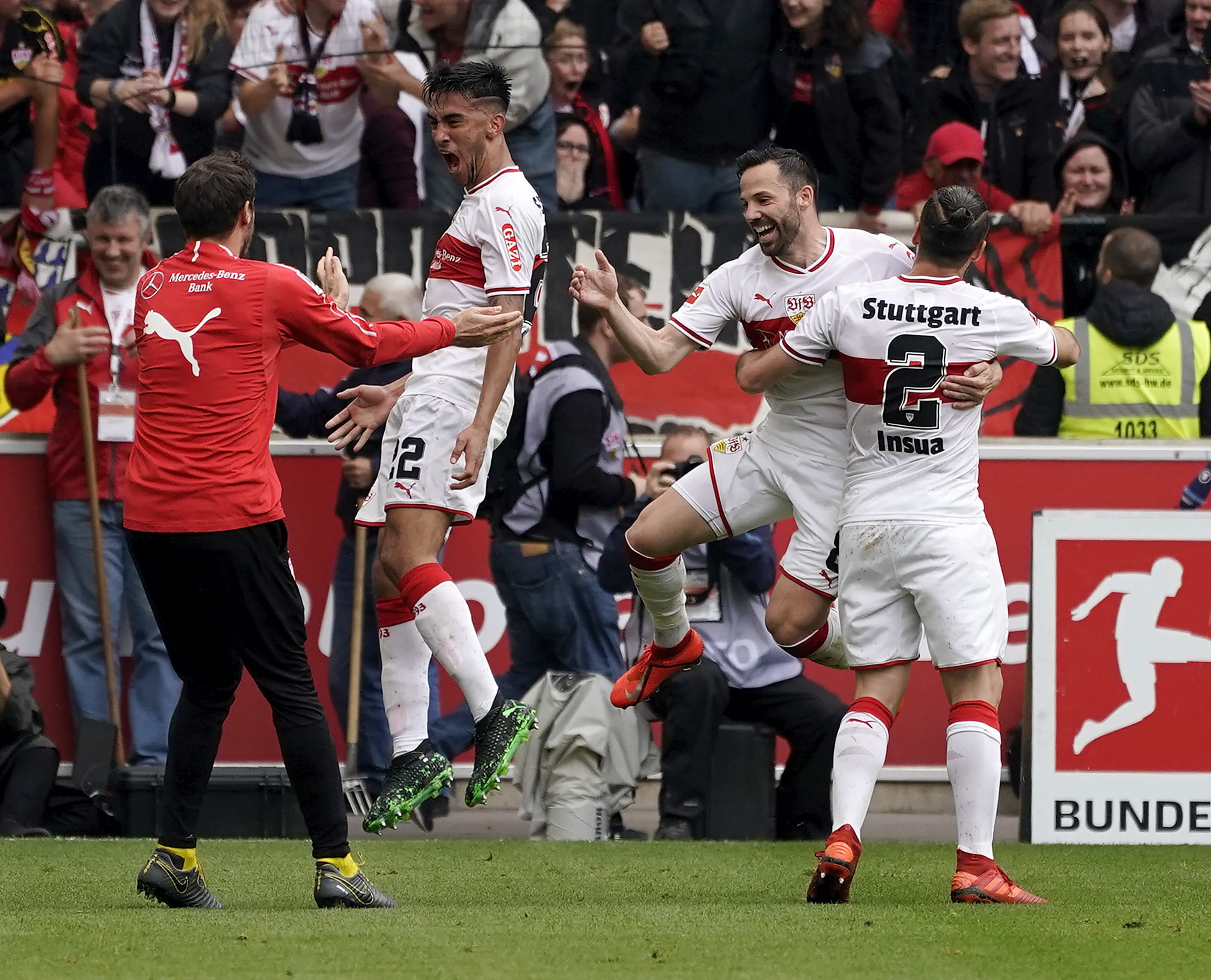 沃尔夫斯堡足球俱乐部有望晋级联赛,气势如虹 沃尔夫斯堡足球俱乐部有望晋级联赛,气势如虹