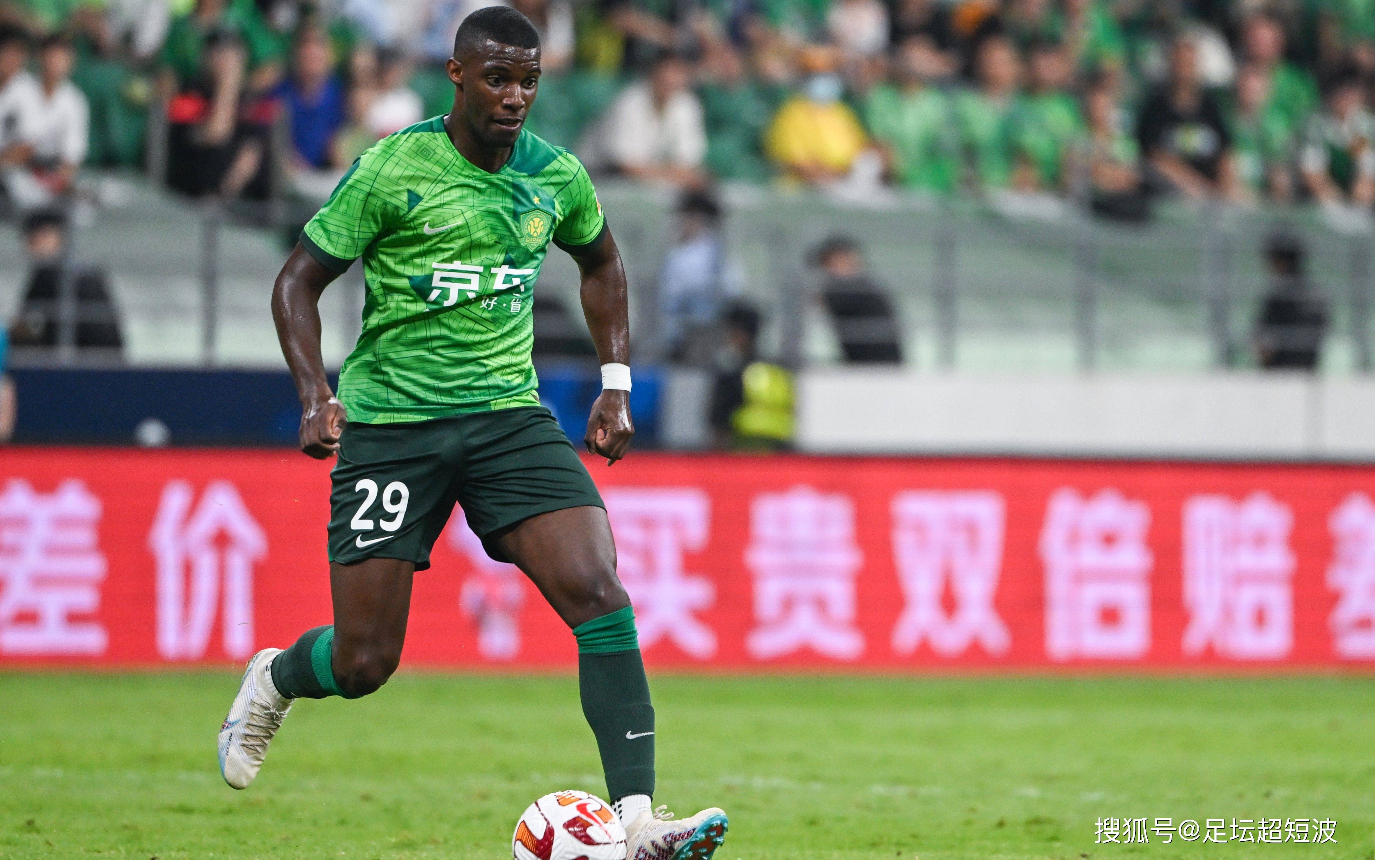 斯图加特客场战平科隆，难分胜负，势不可挡