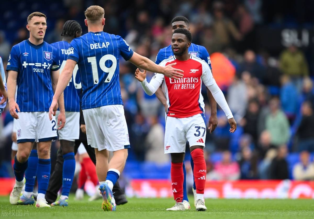 阿森纳客场大胜,实现联赛连胜,表现亮眼 阿森纳客场大胜,实现联赛连胜,表现亮眼