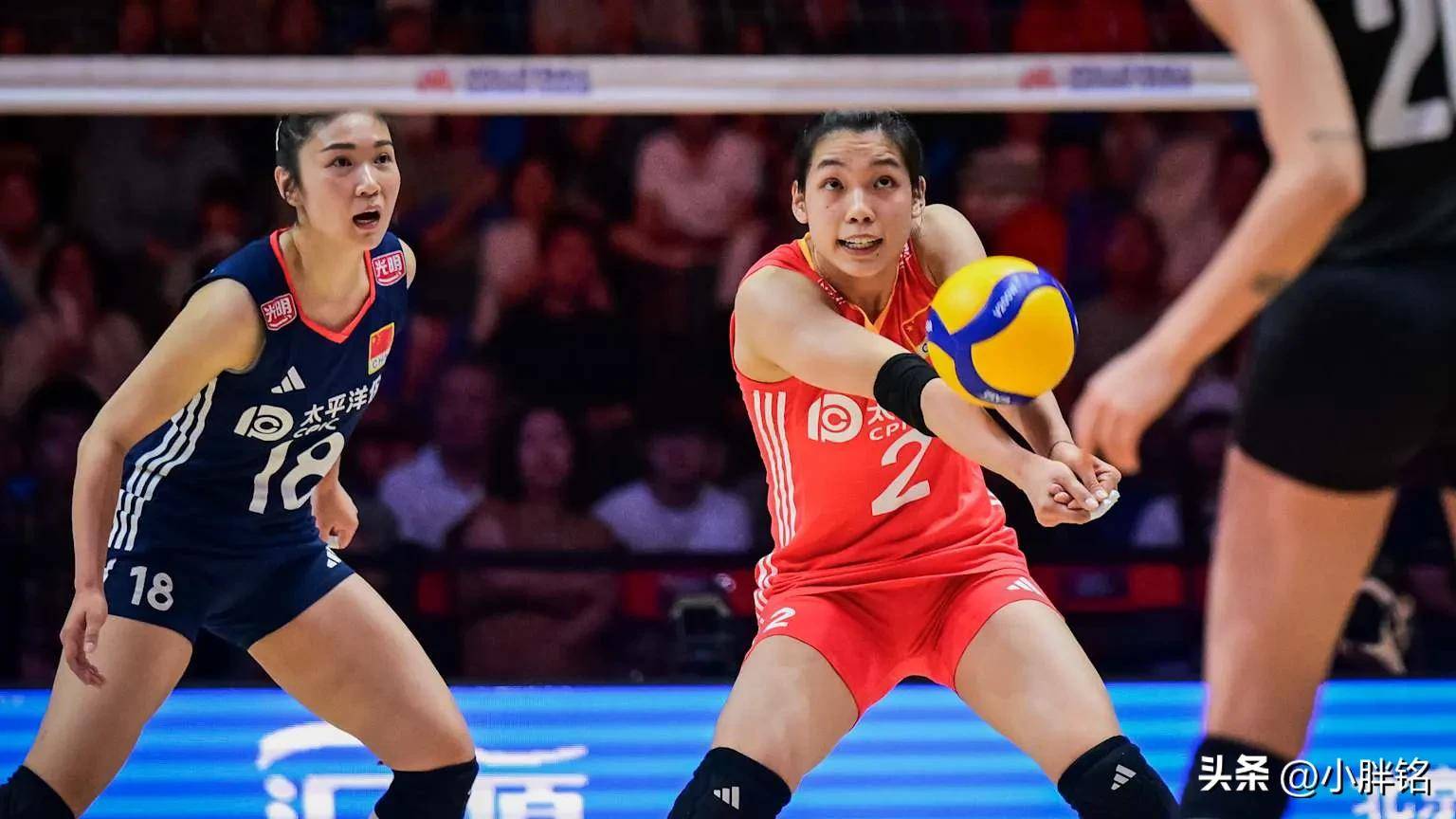 排球女子半决赛,巴西队轻松晋级决赛,势不可挡 排球女子半决赛,巴西队轻松晋级决赛,势不可挡