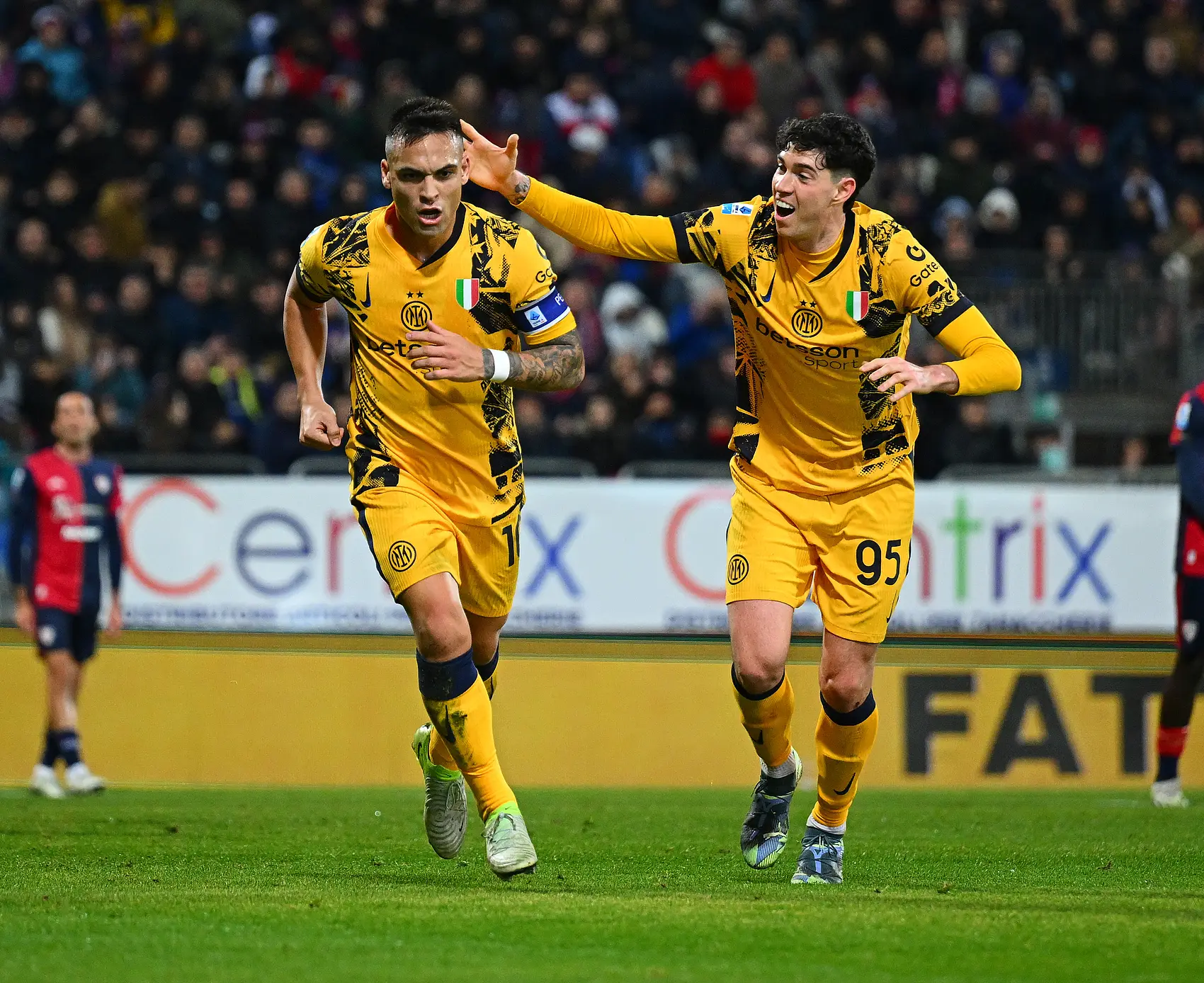 意甲比赛强强对决,预测赛果难以确定,掌声雷动 意甲比赛强强对决,预测赛果难以确定,掌声雷动