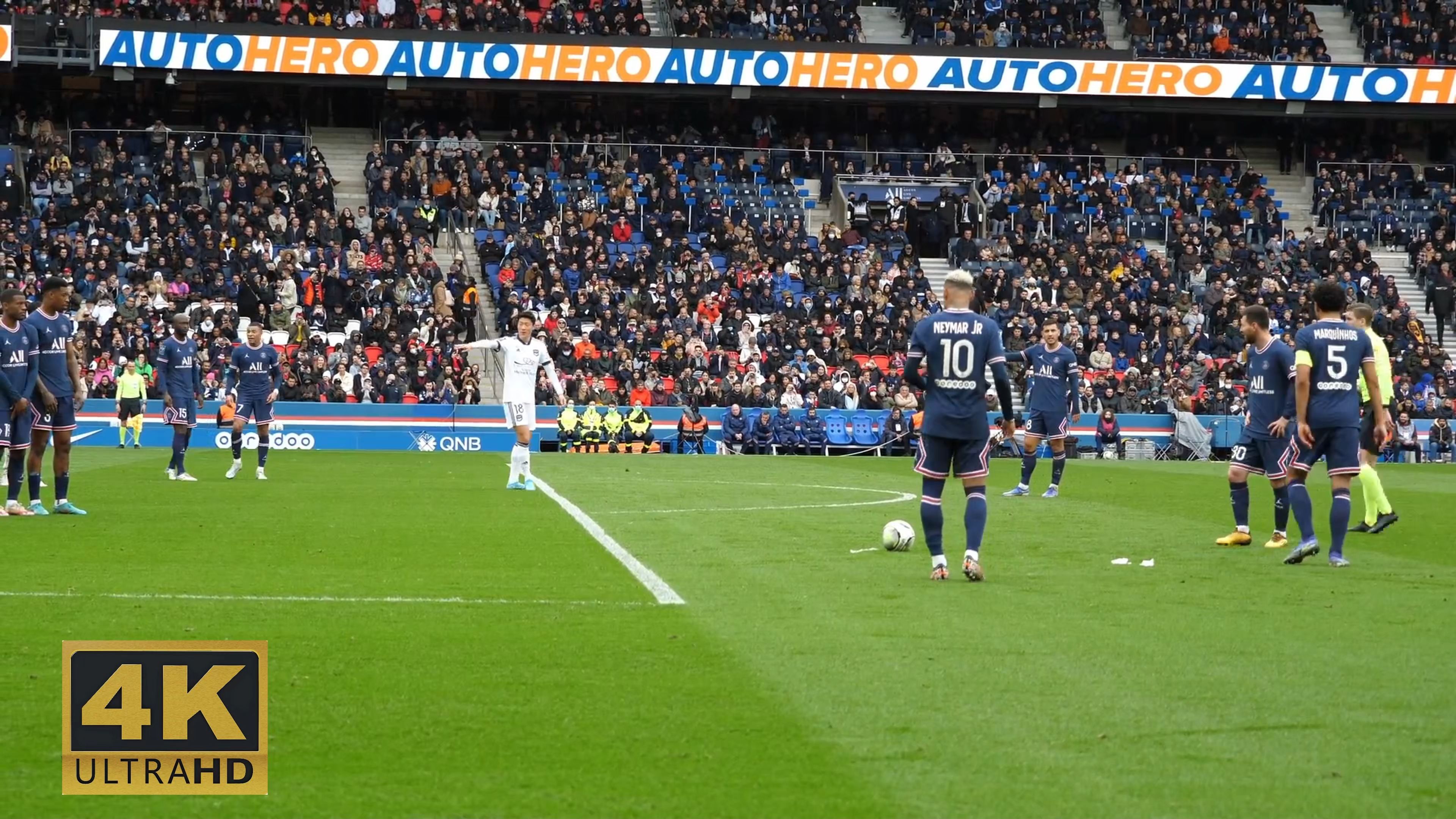 巴黎圣日耳曼客场击败对手，核心中场次攻次传，掌声雷动