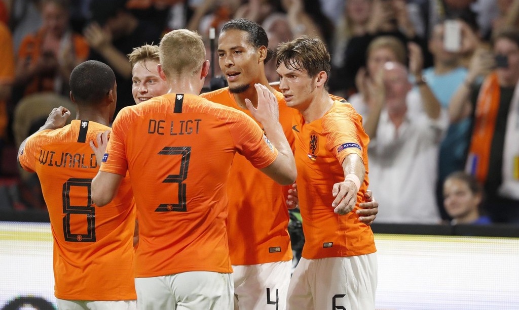 关于荷兰惨遭逆转，小组前景堪忧，气势如虹的信息