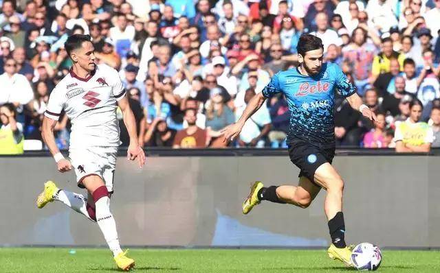 包含尤文图斯客场不敌那不勒斯,遭遇失利,气势如虹的词条 包含尤文图斯客场不敌那不勒斯,遭遇失利,气势如虹的词条