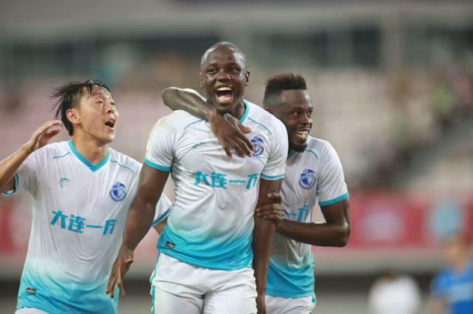 大连一方失利,队员互相批评,振奋人心 大连一方失利,队员互相批评,振奋人心