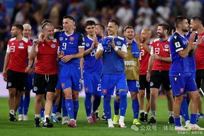 RB莱比锡收获连胜，排名德甲榜首，掌声雷动的简单介绍