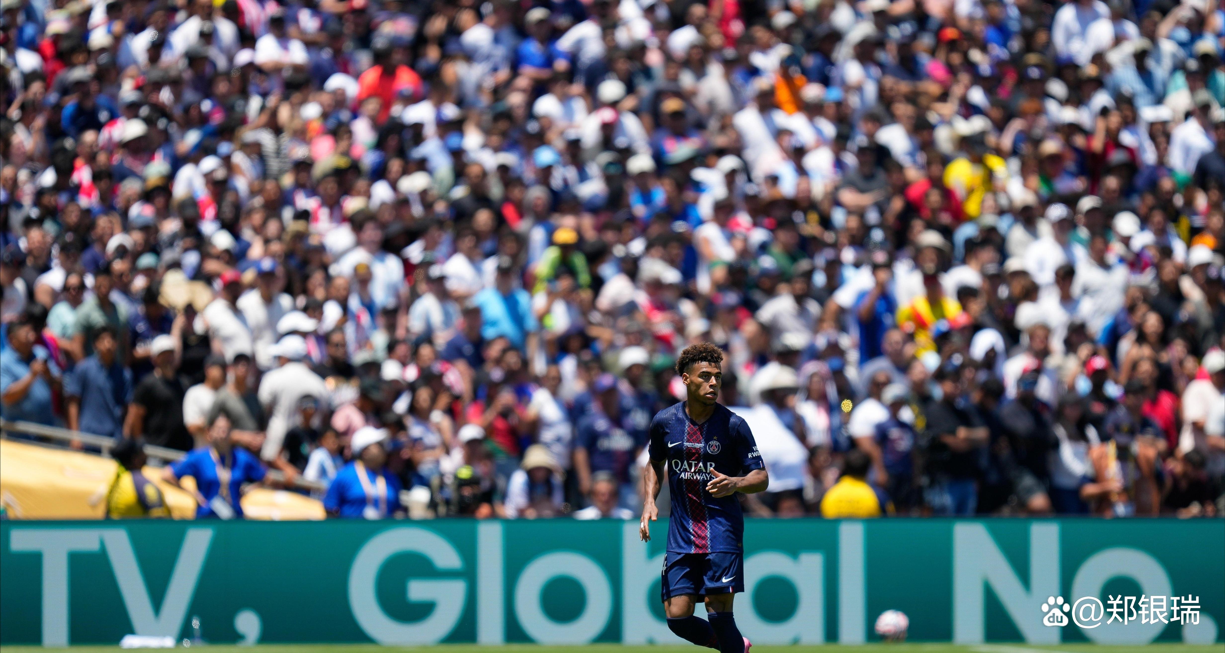 巴黎圣日耳曼后卫因伤缺席下一场比赛，气势如虹