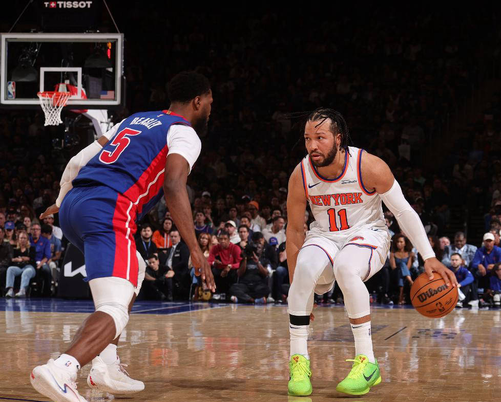 尼克斯球员集体发威砍分胜出，士气大振