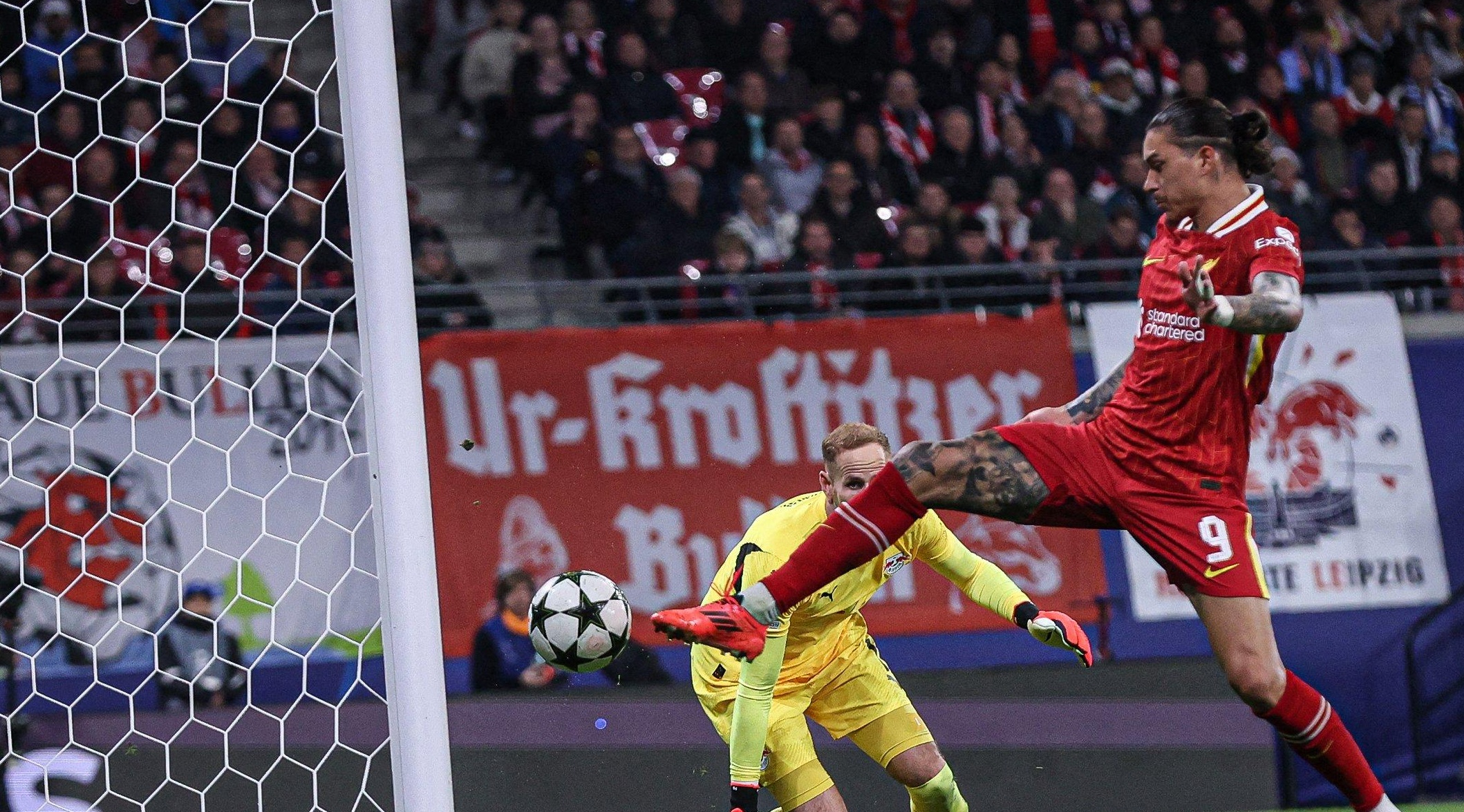 阿森纳遭遇惨败,球迷情绪低落,势不可挡 阿森纳遭遇惨败,球迷情绪低落,势不可挡