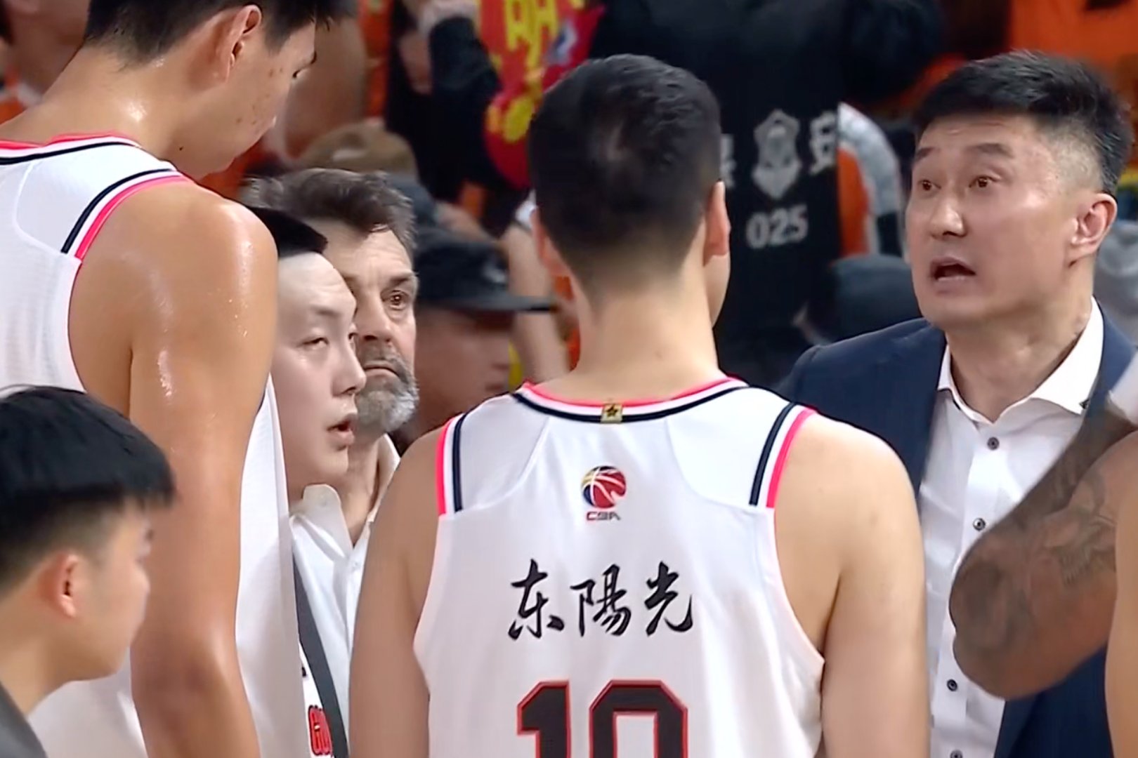 广东队迎来背水一战，力克四川队，表现亮眼的简单介绍