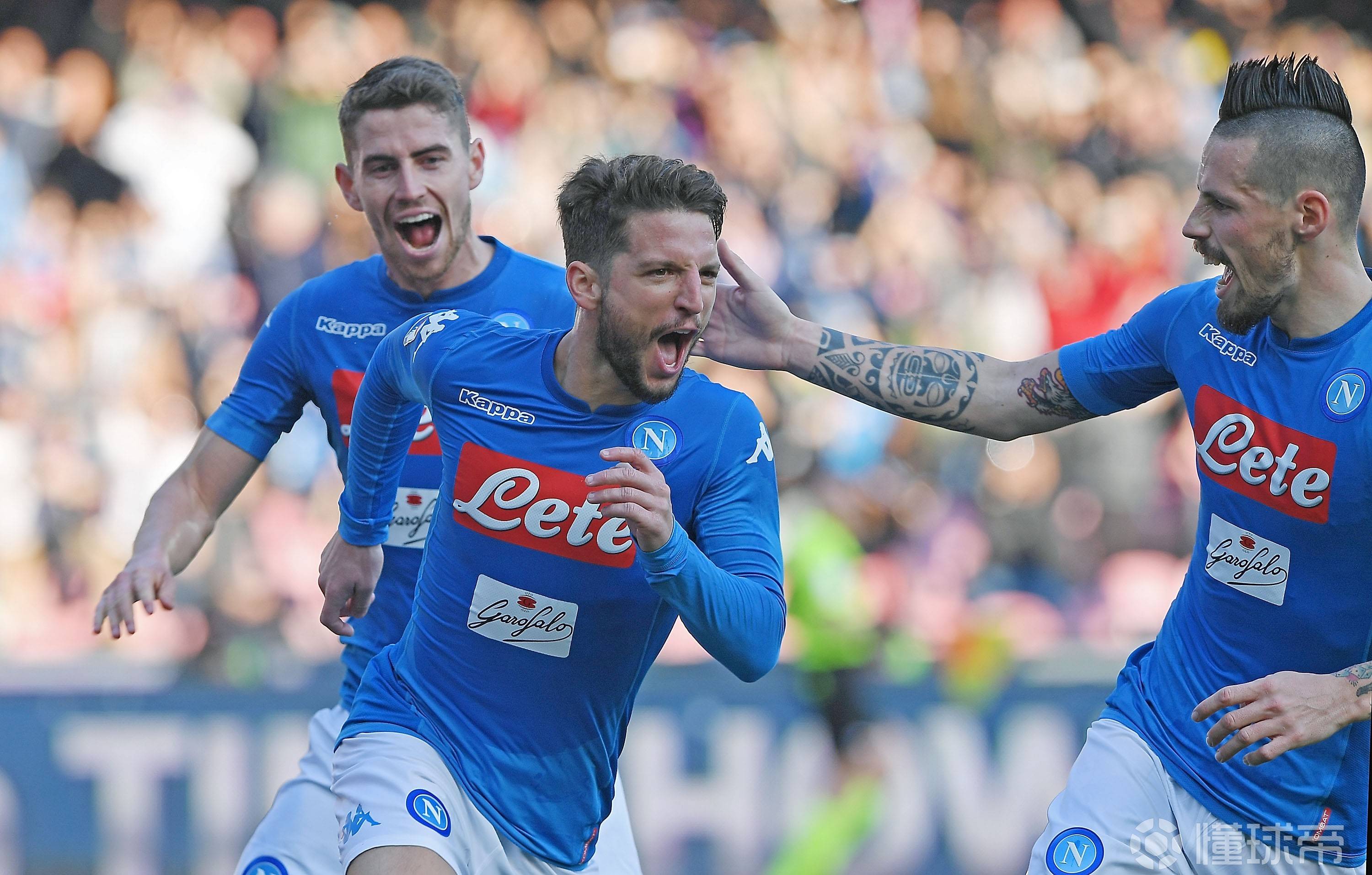 那不勒斯客场大胜,稳固前四位置,势不可挡 那不勒斯客场大胜,稳固前四位置,势不可挡