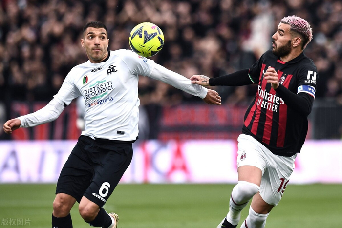 包含博洛尼亚奋发冲刺,强势赢下胜利突破困局赢得三分,引发热议的词条 包含博洛尼亚奋发冲刺,强势赢下胜利突破困局赢得三分,引发热议的词条