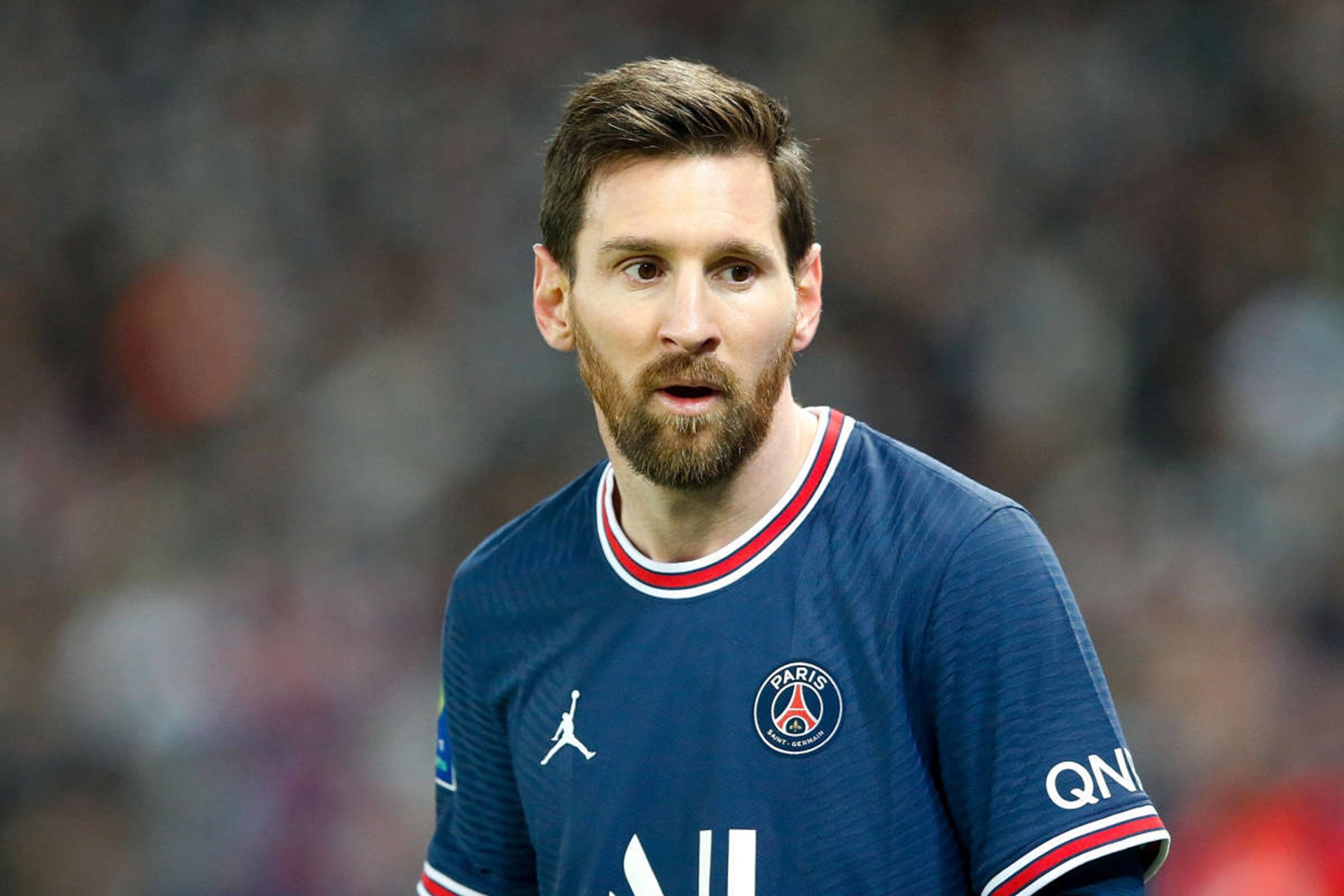 梅西继续领跑射手榜,助巴萨豪取三分,掌声雷动的简单介绍 梅西继续领跑射手榜,助巴萨豪取三分,掌声雷动的简单介绍