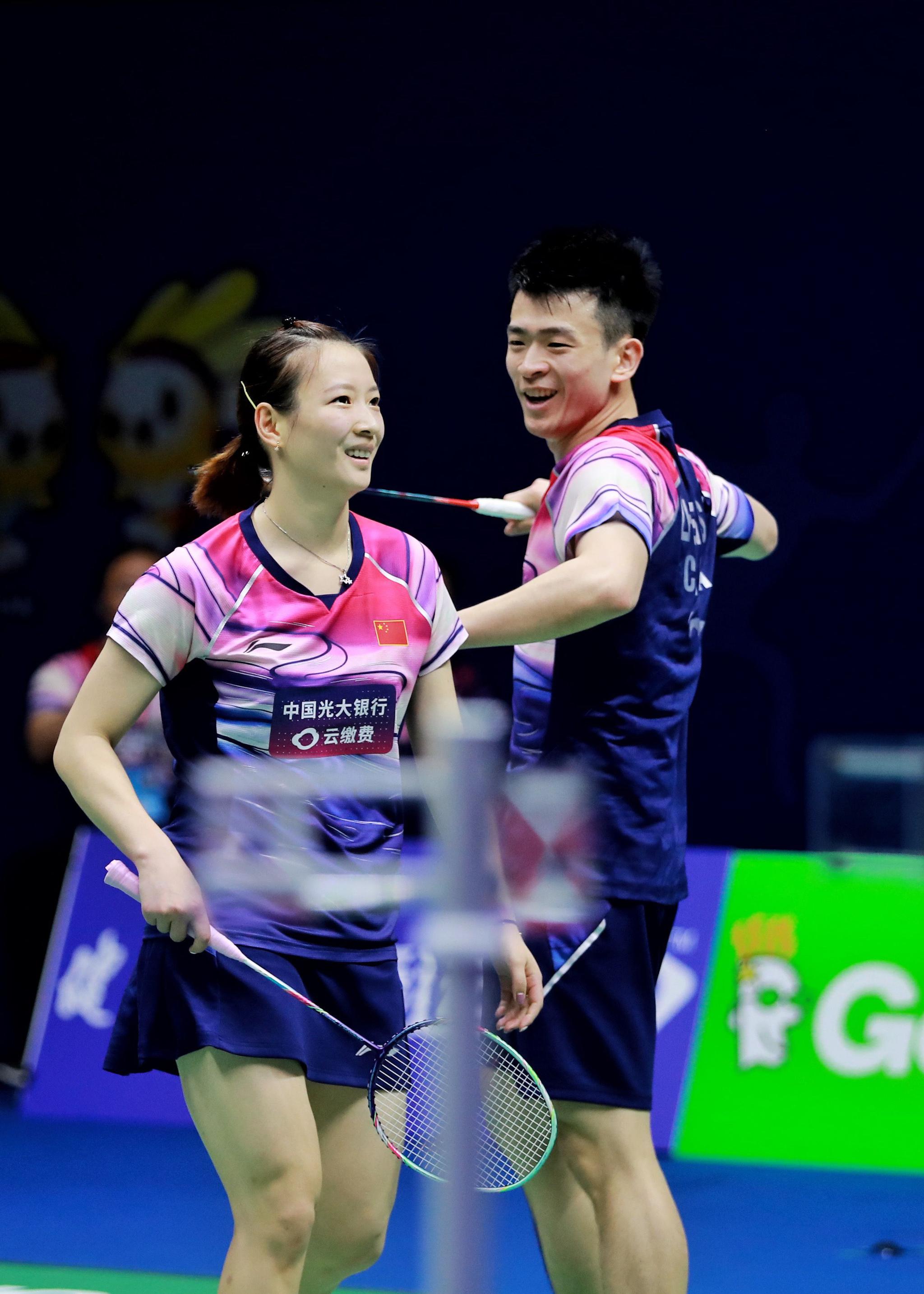 丹麦队完胜印度队,黄鸭组合带队取胜 丹麦队完胜印度队,黄鸭组合带队取胜